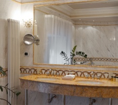 Номер с ванной на львиных лапах в Taleon Imperial Hotel
