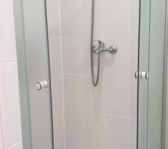 Номер стандарт с 4-двухъярусными кроватями в На Котле