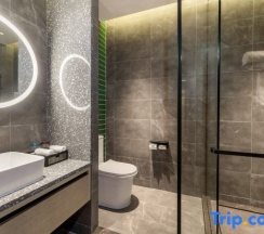 Номер Standard в Jinyuan Grand Hotel