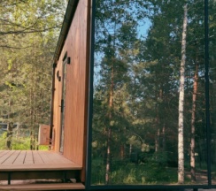 Зеркальный дом в Alpen Camp
