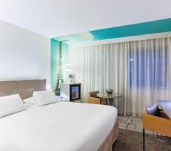 Двухместный номер PRM Classic двуспальная кровать в Mercure Paris Vaugirard Porte de Versailles