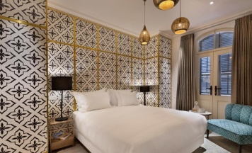 Одноместный номер Classic с балконом односпальная кровать в The Drisco Hotel Tel Aviv - Relais & Chateaux