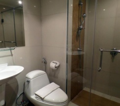 Апартаменты с 2 комнатами в Westbury Residence