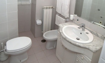 Двухместный номер Comfort двуспальная кровать в Inn Centre
