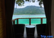 Вилла с красивым видом из окна в Mountain Resort Koh Lipe