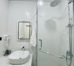 Полулюкс Дабл в Buta Hotel