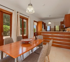 Вилла Superior с 3 комнатами с видом на бассейн в Aphrodite Hills Residences Superior Villas