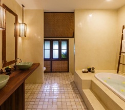 Коттедж с 2 комнатами в Azalea Village Wellness Resort