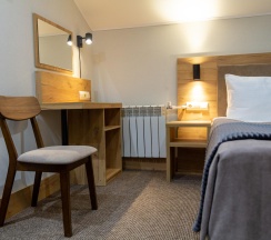 Номер эконом с 1 двуспальной кроватью (без окна) в Gesten hotel