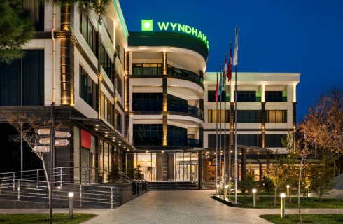 Ташкент: Отель Wyndham Garden Tashkent