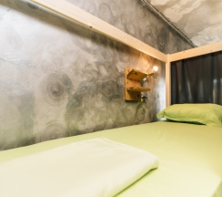 Кровать в общем в Loft