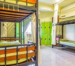 Кровать в общем номере (женский номер) в OYO 928 Leaf Hostel