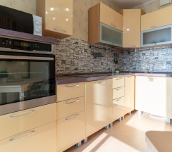 3-комнатные апартаменты улучшенные с балконом для 5 гостей в Степаненков