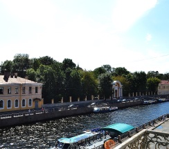 Однокомнатный Люкс с видом на Строгановский дворец в Taleon Imperial Hotel