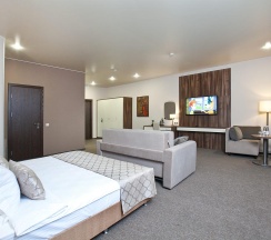 Номер делюкс в L`Hotel