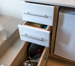 1-комнатные апартаменты эконом с 1 двуспальной кроватью (без окна) в Prim Rooms Apt Apartments (Прим Румс Апт Апартментс)