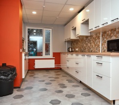 место в 6-местном женском номере с двухъярусной кроватью в Кампус