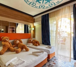 Трёхместный номер Standard в Club Hotel Anjeliq