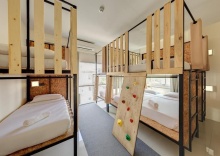 Клубный люкс в Arch39 Minimal Art & Craft Hotel