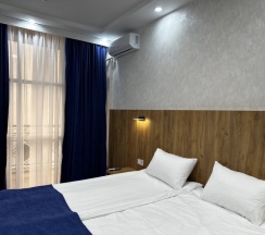 Люкс с панорамным видом на бульвар в Sintem Premium Hotel