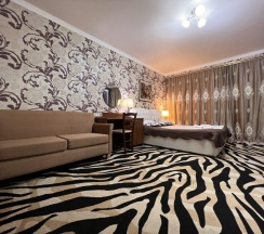 4-местный номер люкс в Home Hotel