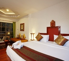 Люкс Deluxe с балконом в Club Bamboo Boutique Patong Beach Resort
