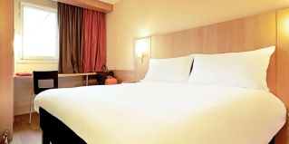 Астана: Отель Отель Ibis Астана