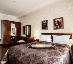 Плаза сьют в Плаза