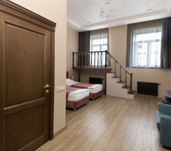 Трёхместный номер Deluxe с видом на город в Дом паломника на Владимирской