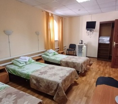 Трехместный номер 3 категории с раздельными кроватями, сан. узел с душем на два номера в Фатима