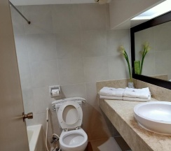 Семейный номер Standard в Paragon Tower Hotel