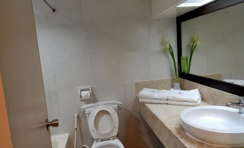 Двухместный номер Deluxe двуспальная кровать в Paragon Tower Hotel