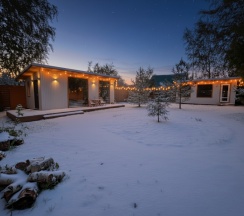 Tiny Панорама 40м² - дом повышенного комфорта: заезд с 16:30, выезд до 13:30 в Aframe Happy