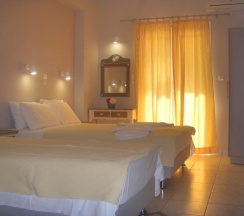 Номер Standard с видом на воду в Katerina Resort