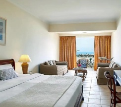 Номер семейный Adjoining в Grecotel Marine Palace & Aqua Park