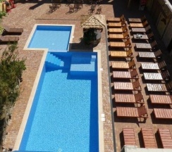 3-местный коттедж с кухней в Манэ