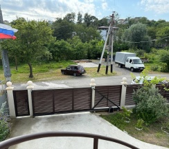 Комната стандарт с 2 односпальными и 1 двуспальной кроватью №3 в Алешкина мечта