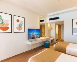 Двухместный номер Premium с видом на сад 2 отдельные кровати в Desert Rose Resort