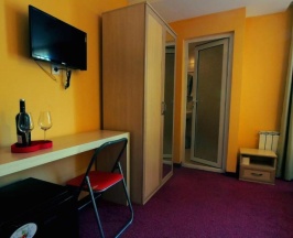 Трёхместный номер Standard в Hotel Alabin Central