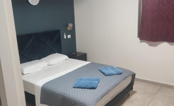 Двухместный номер Budget двуспальная кровать в Laguardia Hotel