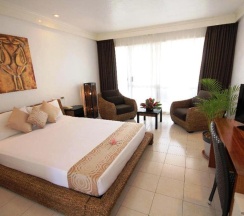 Двухместный номер Superior с балконом и с красивым видом из окна двуспальная кровать в The Melanesian Port Vila Hotel