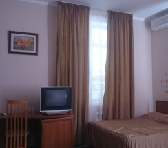 Трехместный "Стандарт" без балкона (1 этаж) в Аллес