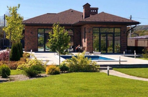 х. Шунтук: Коттедж Fazenda