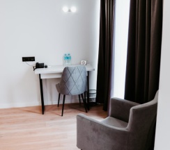 Апартаменты с 2 комнатами с красивым видом из окна в Green Hill Hotel