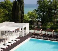 АК «Карат-21» Hayat Regency в Sun Apartments