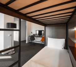 Стандарт двухкомнатный 6-местный с  2-х ярусными кроватями в Delta Sirius