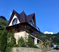 Коттедж улучшенный в Mountain cottage