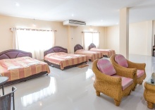 Семейный номер Standard в Phet Ngam Hotel