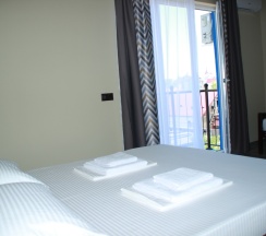 Апартаменты с 2 комнатами с балконом в Модерато