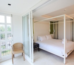 Номер Deluxe с балконом и с частичным видом на море в De Pastel Hotel